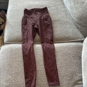 Motion 365 made by Fabletics size small like new women’s lady Burgundy Leggings